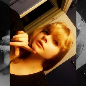 Meet your Posher, Leanna